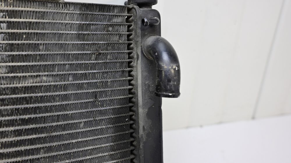 Radiator Apa Honda CBR600F F4 PC35 1999 - 2000
