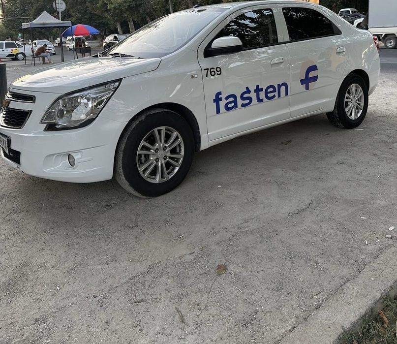 Fasten бренд ёпиштирамиз (наклейка)