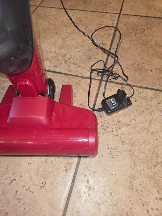 Прахосмукачка безкабелна Bosch serie 2