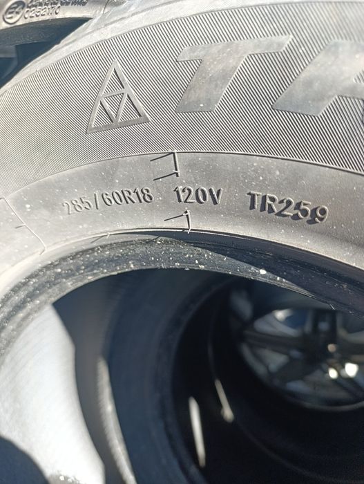 Продам шины 285/60 R18