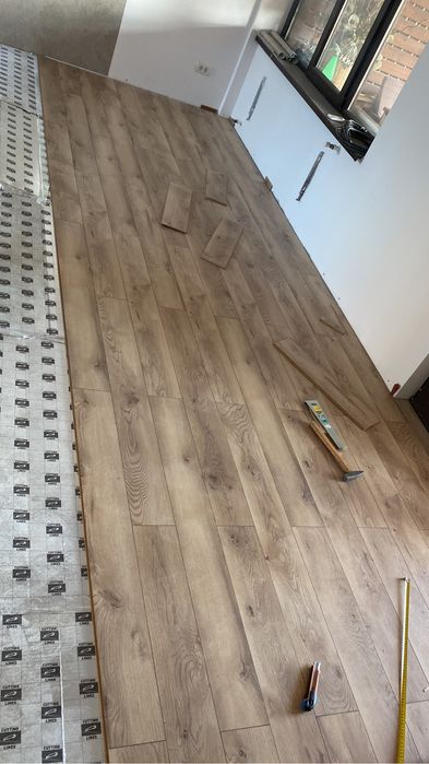 Montaj parchet laminat /stratificat / lvt/ spc