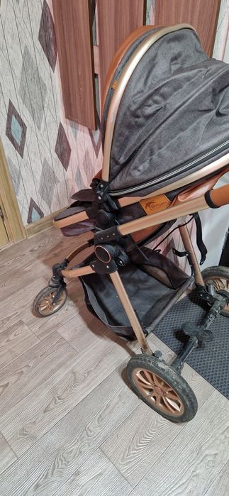 Продаю детскую коляску