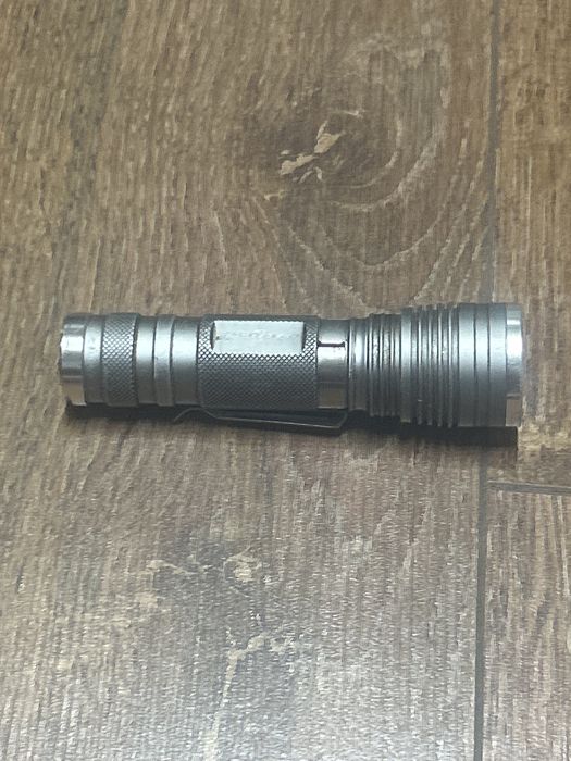 Мощный металлический светодиодный LED фонарь (алюминиевый корпус)