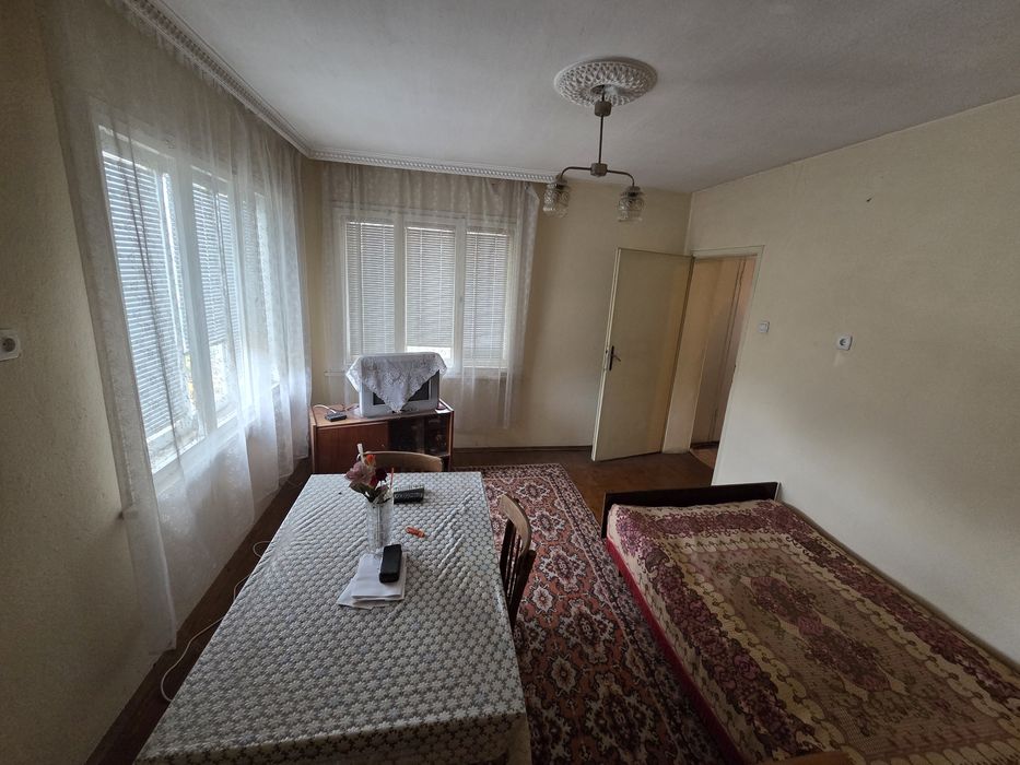 Продава се Къща в с. Кадиево, Област Пловдив - 180 кв.м за 274 €/кв.м - Снимка #6