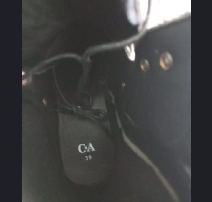 Ghete mărimea 39, marca C&A