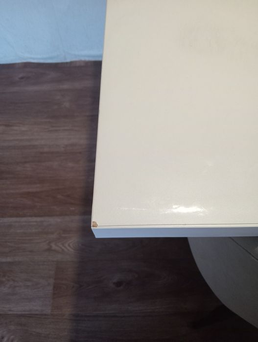 Продаю кухонный стол