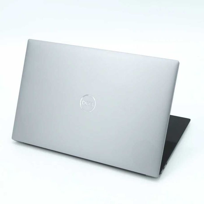 Лаптоп Dell Precision 5570 15.6" FHD+ i9-12900H 32RAM 512SSD RTX A2000