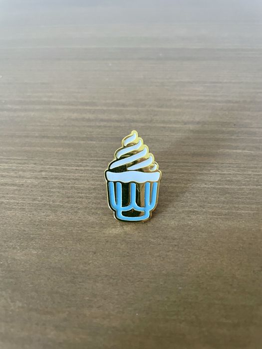 Set 3 enamel pins McDonald’s - insigna Mcdonald’s