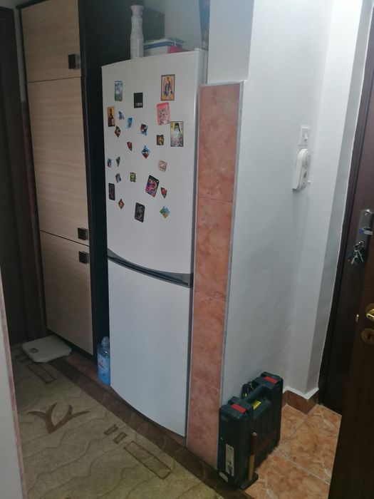 Vând apartament 2 camere