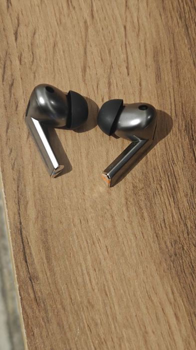 Samsung Galaxy Buds 3 Pro (серебро) — только наушники, без кейса, отли