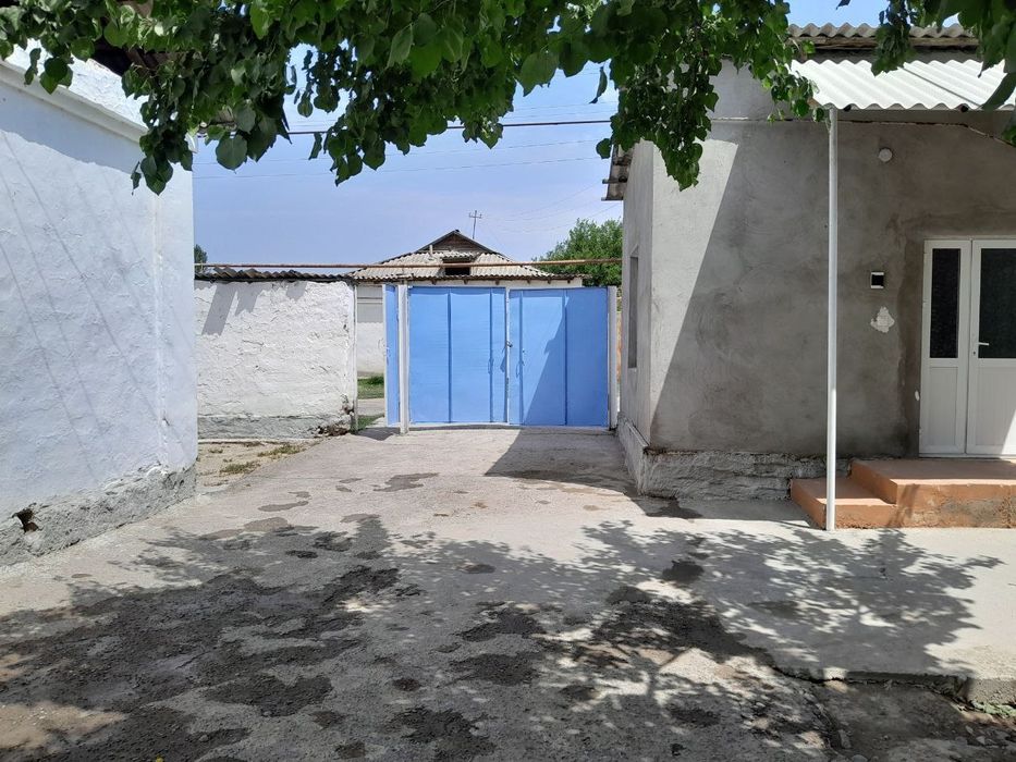 16 сутихли уй сотилади