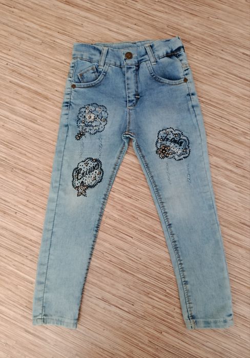 Продам джинсы и штаны на девочек и мальчиков.