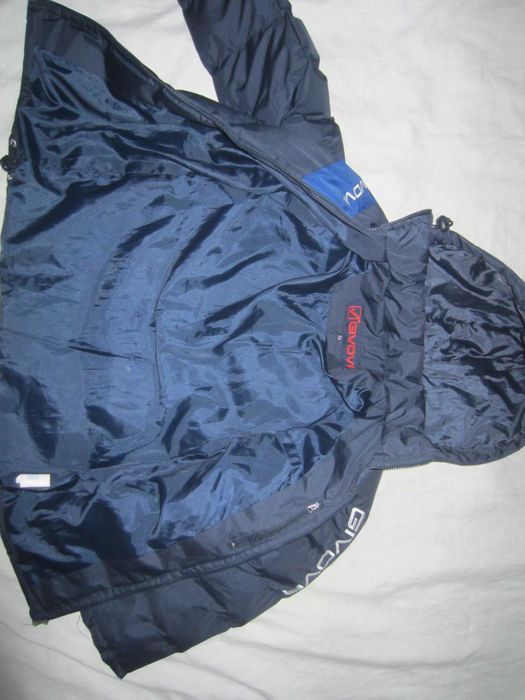 Geaca iarna Givova, masura XXS,poliester, gluga, stare f.buna.