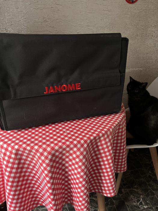 Швейная машинка б/у