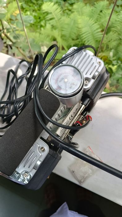 Компрессор автомобильный