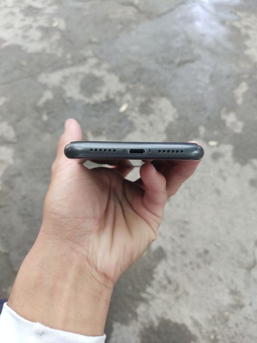 iPhone 11 sotiladi