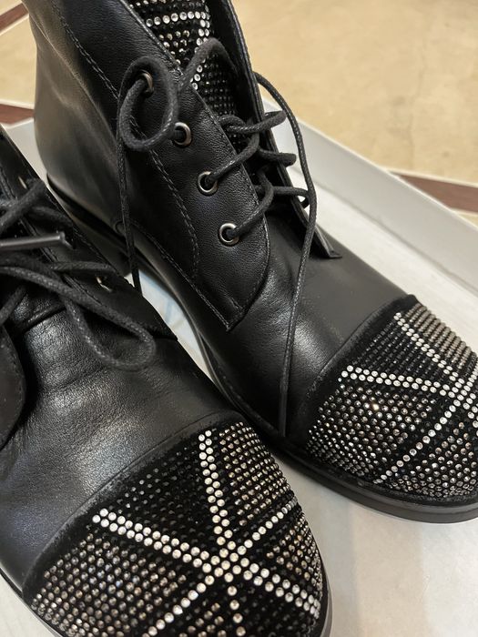 Продам ботинки кожаные