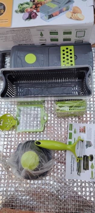 Răzătoare fructe și legume.