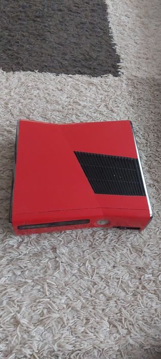 Vand xbox 360 in stare impecabila