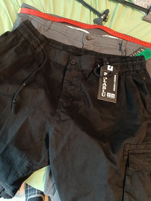 Големи черни карго панталони