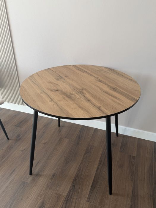 Продам кухоннный стол