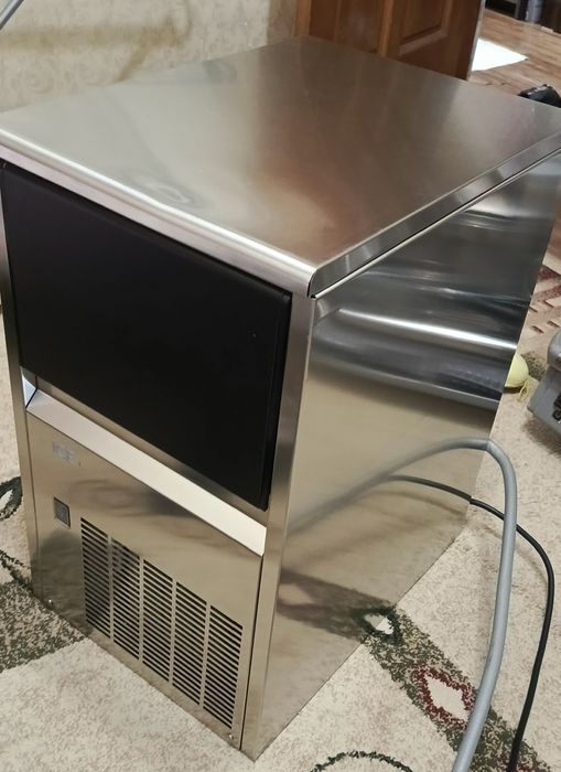 Льдогенератор для Бара Испания