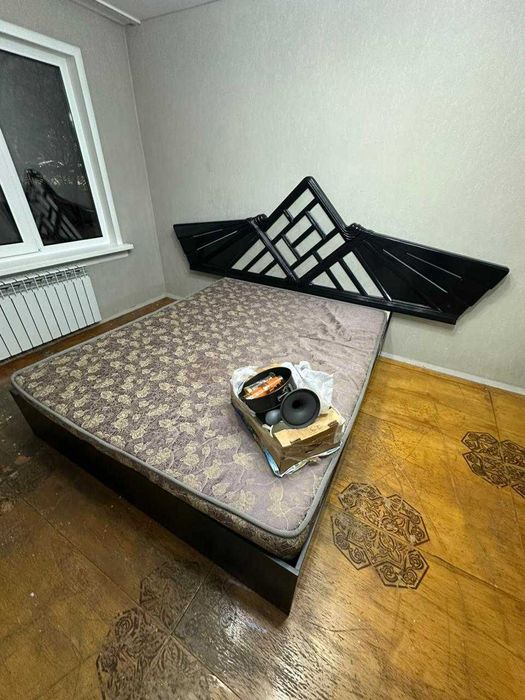 Кровать двуспальная