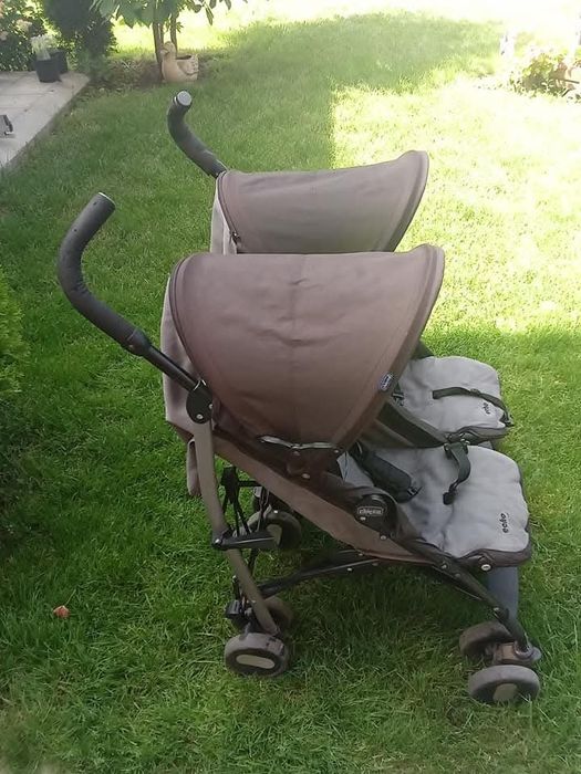 Лятна количка за близнаци