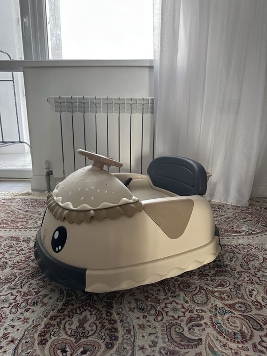 Продам машинку на пульте