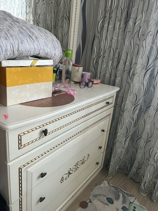 Продам 5 дверный шкаф с кроватью