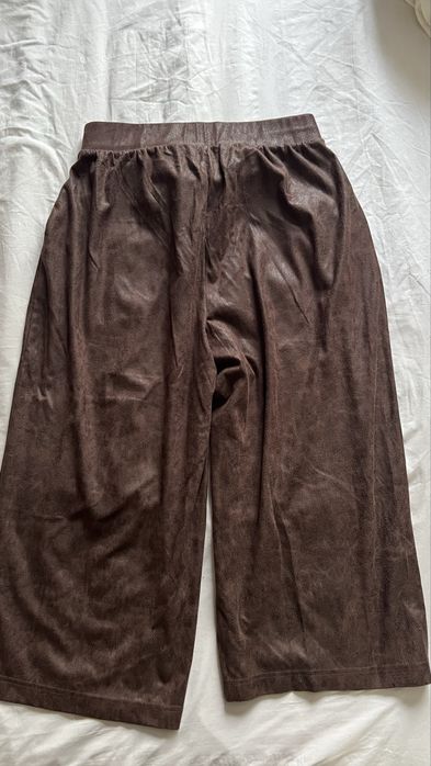Pantaloni culottes maro largi