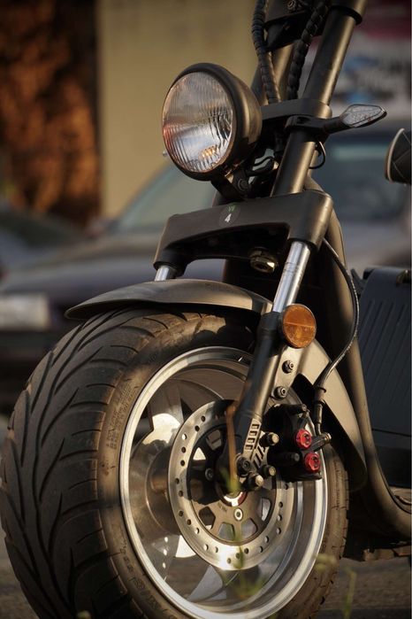 Moped luqi 3.0 limitat