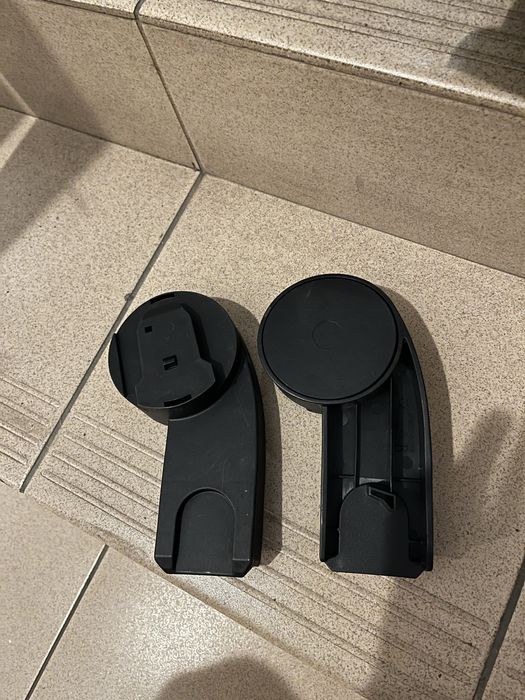 Cybex cloud q + base q fix + адаптери кош за кола с основа