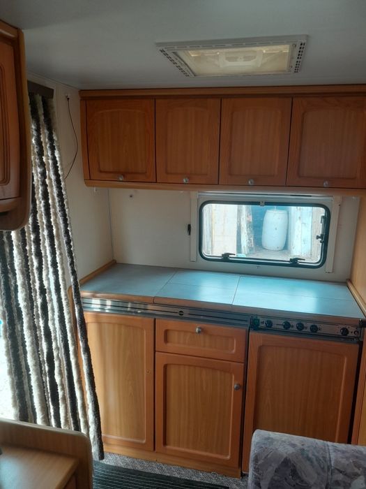 продавам Каравана