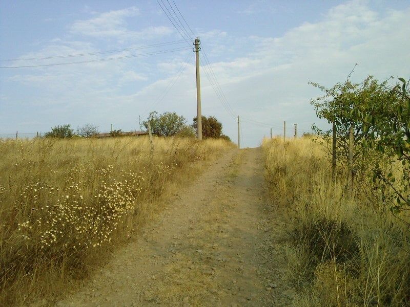 Продавам УПИ 500 кв.м, находящ се в местност Сухото дере, с. Изворище