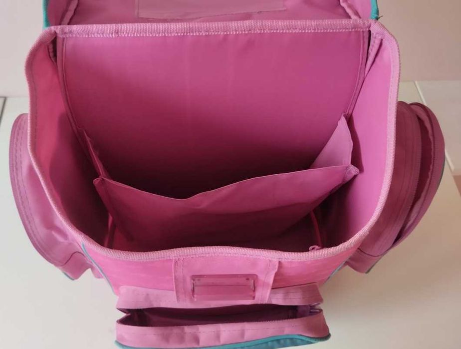 ученическа раница и несесери HERLITZ