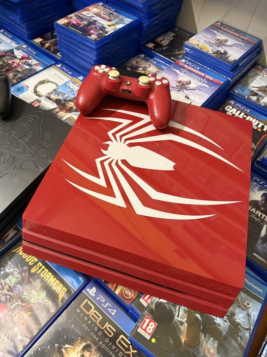 PlayStation 4 Pro ediție limitată Spider-Man și The Last of Us 2