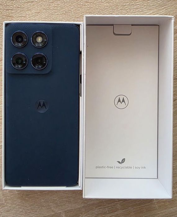 Продаю новый Motorola 60 Edge 12/512 GB