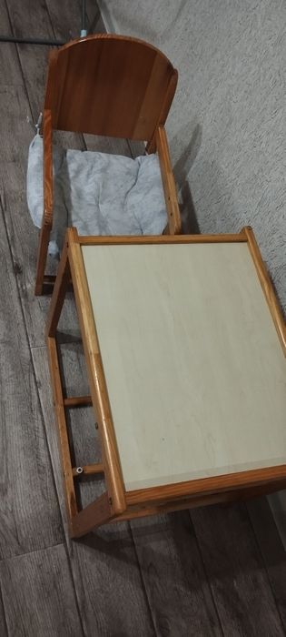 Детский стол и стул трансформер