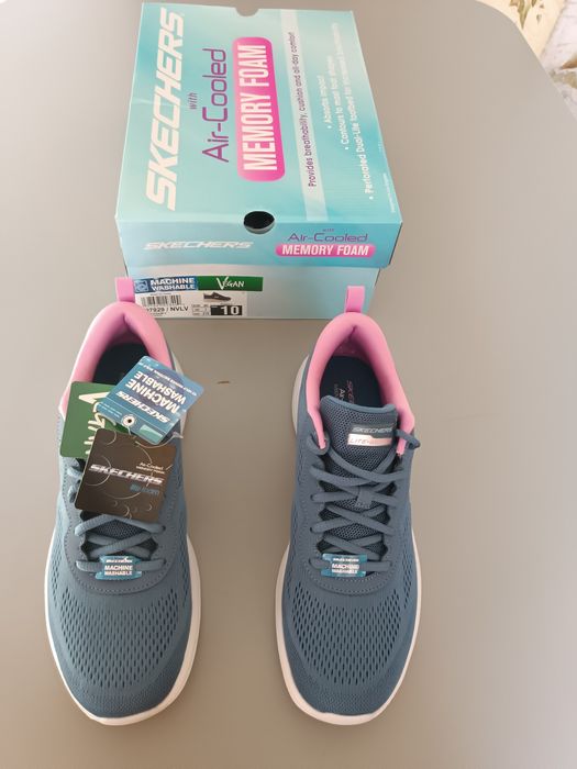 Кроссовки Skechers