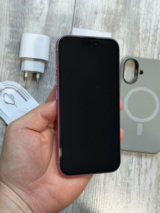 Iphone 16 128 GB Pink Безупречен - 89 % Battery
