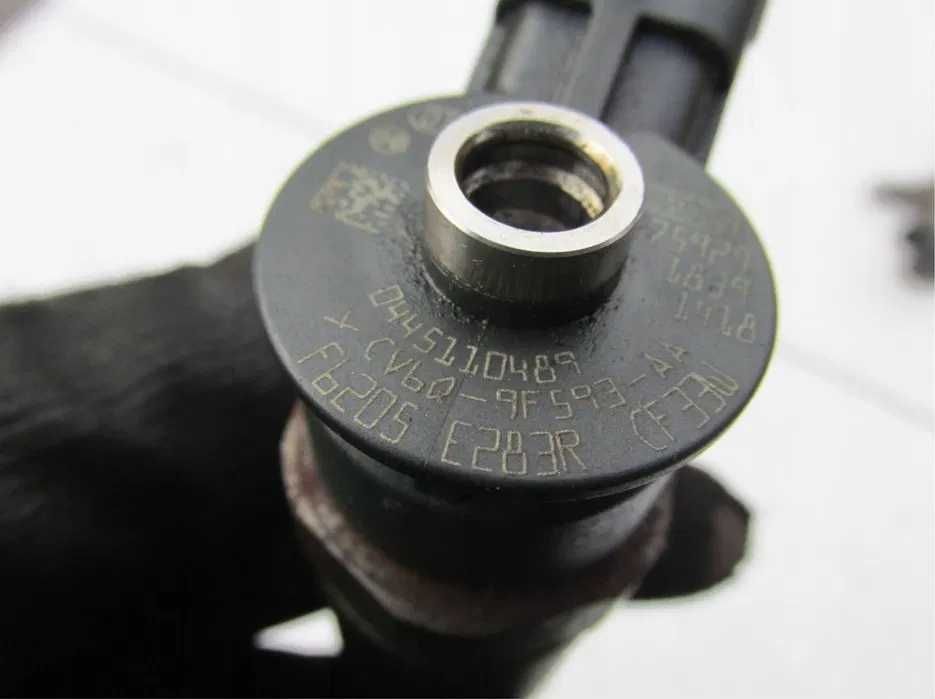 Injector Ford C-Max 1.5 TDCi cod 0445110489