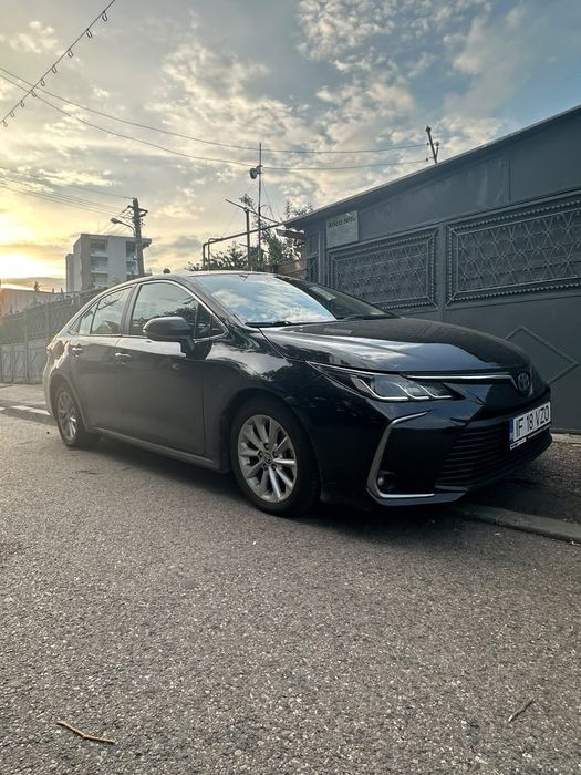 Închirieri mașini hibrid uber/bolt