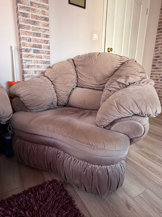 продавам диван и фотьойли включително и на бройка