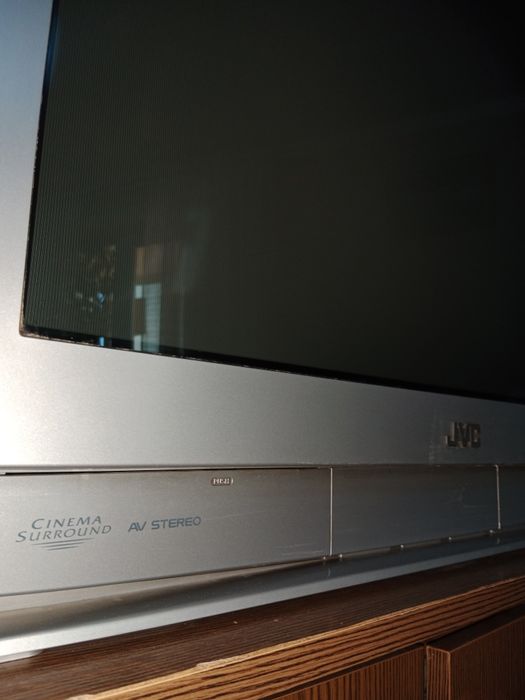 Телевизор JVS InteriArt отличное состояние