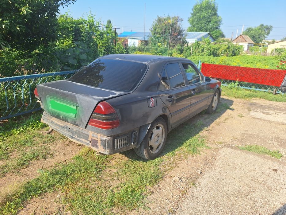 Продам Мерс С 180 W202