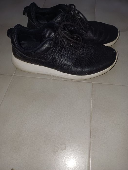 Много запазени маратонки