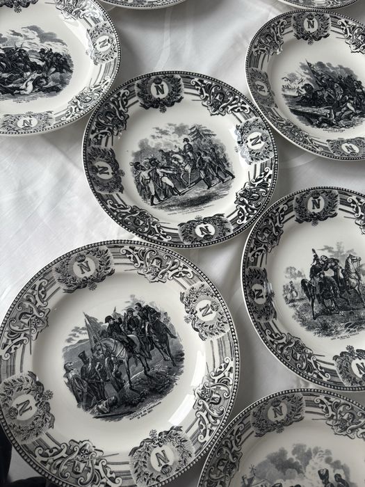 Set de 12 Farfurii Colecție Napoleon - Boch Frères La Louvière (Belgia)