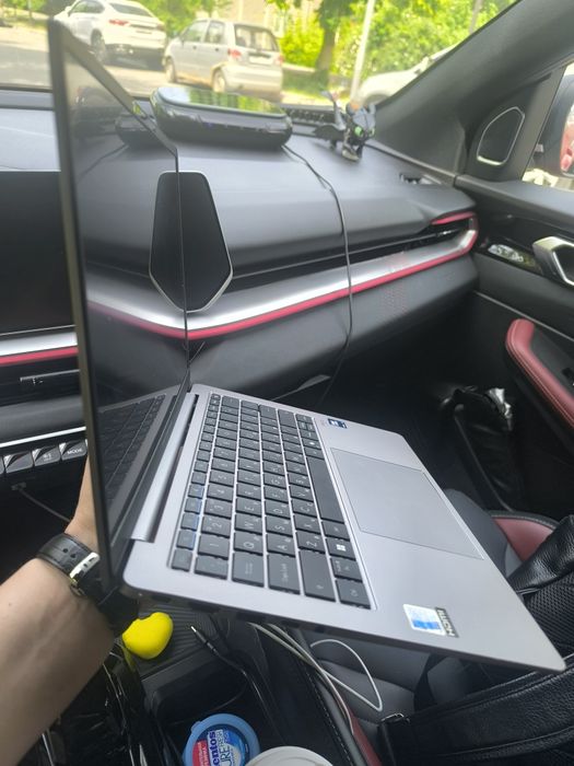 Продаю ноутбук ASUS Expert BOOK
