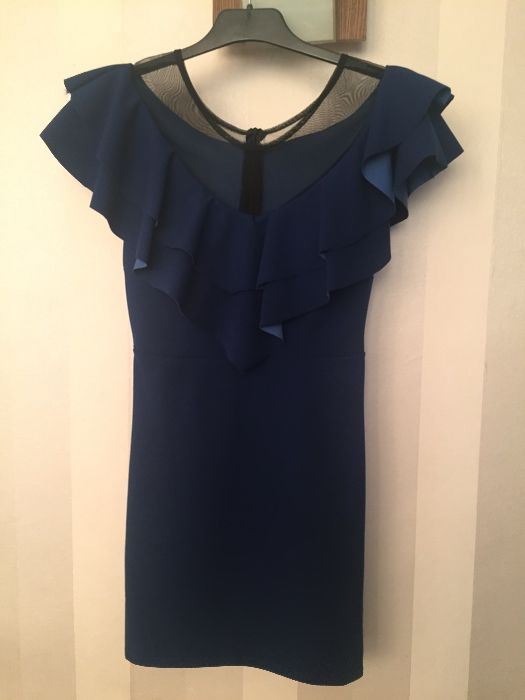 Рокля в турско синьо с тюл деколте елегантна